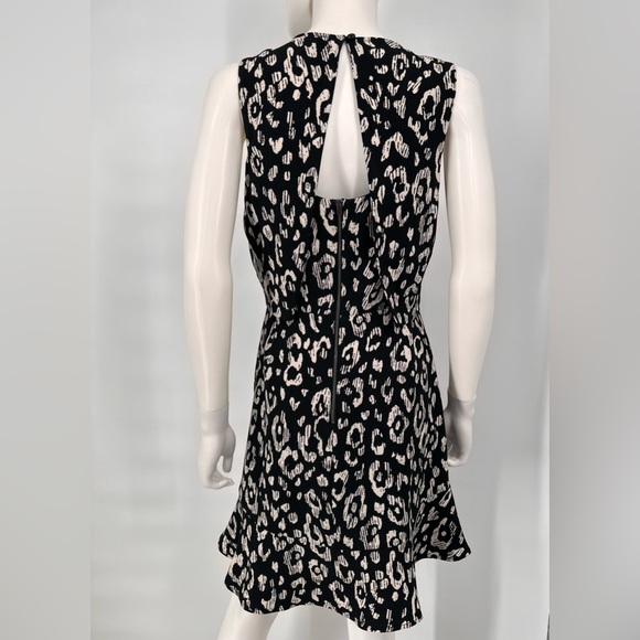 Banana Republic Open Back Leopard Print Dress - Picture 6 of 8